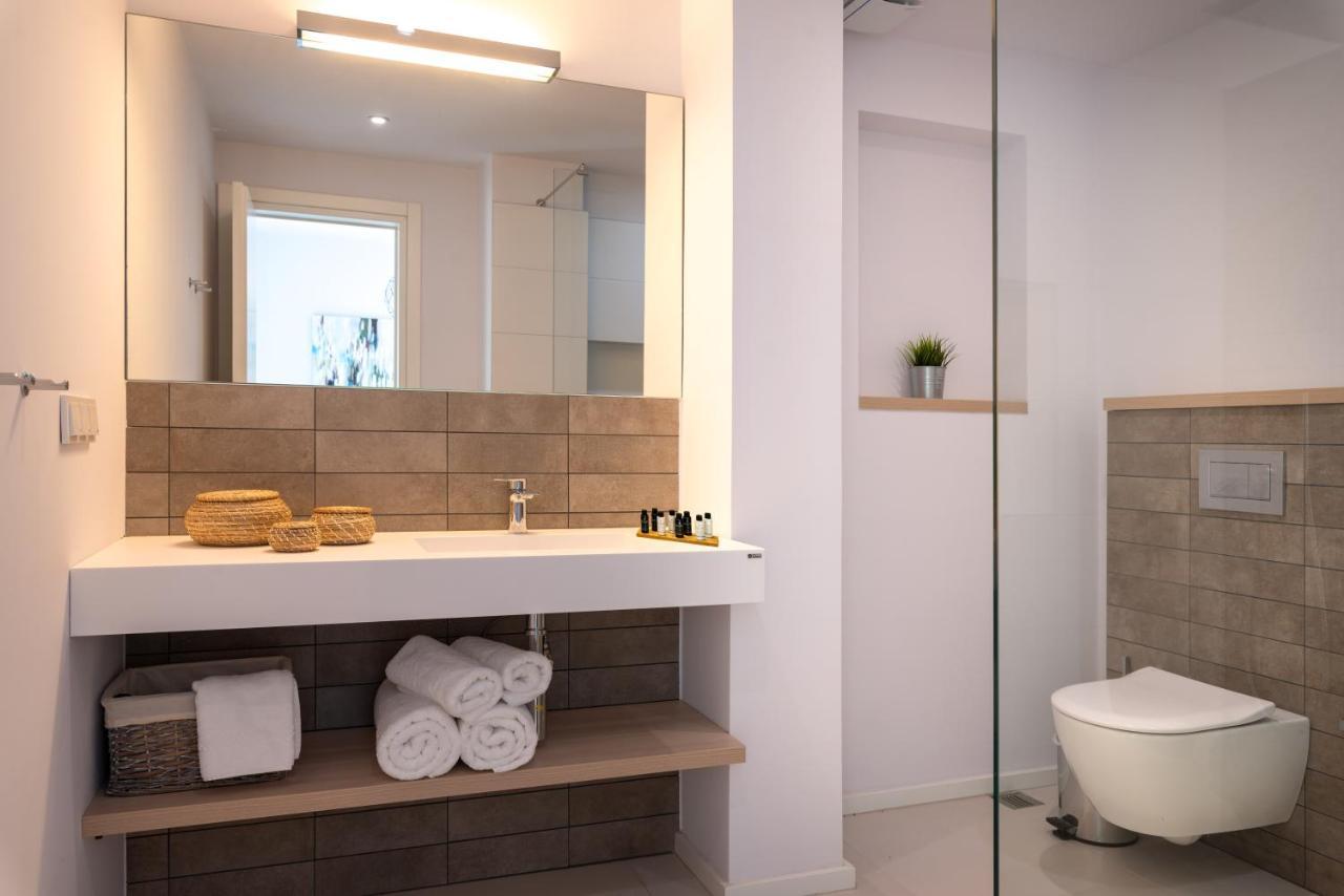 Myzen Villa Asana & Villa Kenshya Sívota Exteriör bild